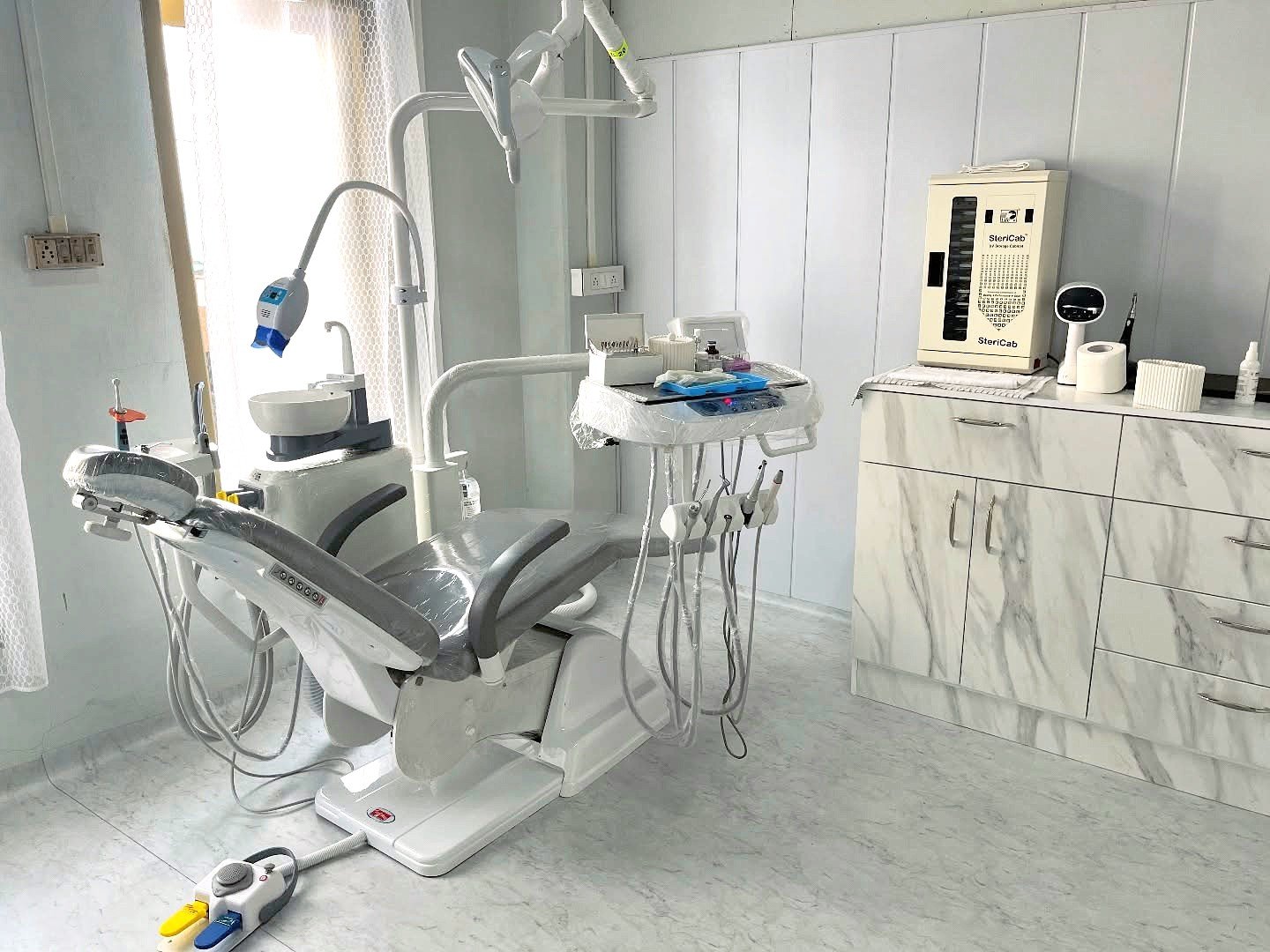 Dentist